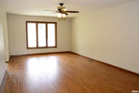 Living - 225 Pinecrest Dr, Macomb, IL 61455 photo 1 of 4