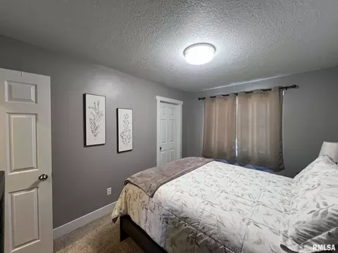 Bedroom - 724 S Campbell St, Macomb, IL 61455 photo 6 of 6