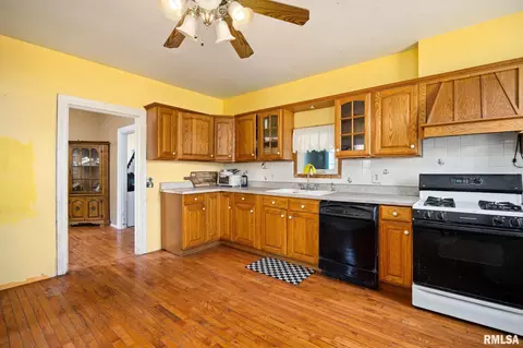 Kitchen - 8310 N Jackson St, Edwards, IL 61528 photo 2 of 2