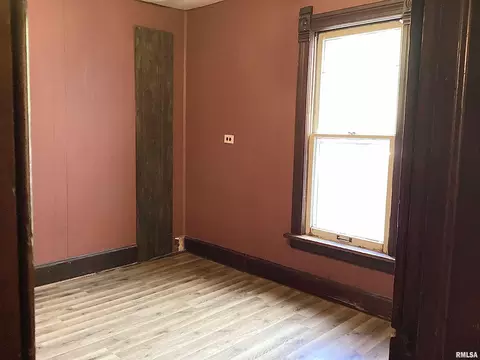 Bedroom - 301 E 2nd St, Kingston Mines, IL 61539 photo 1 of 1