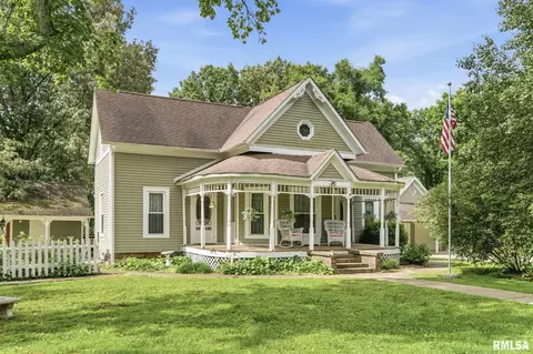 325 Trammel Rd, Harrisburg, IL 62946
