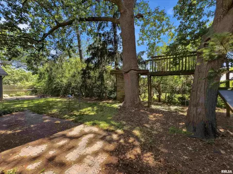 Exterior - 3 Wilmette Dr, Normal, IL 61761 photo 5 of 7