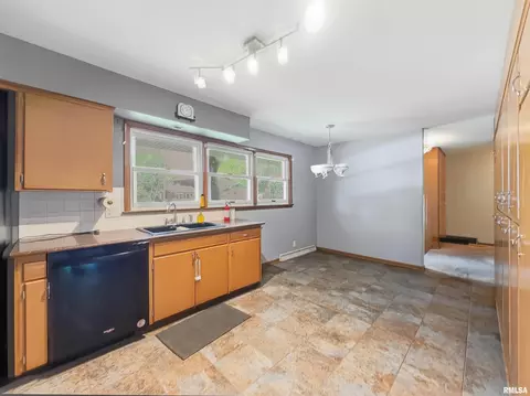 Kitchen - 3 Wilmette Dr, Normal, IL 61761 photo 2 of 3