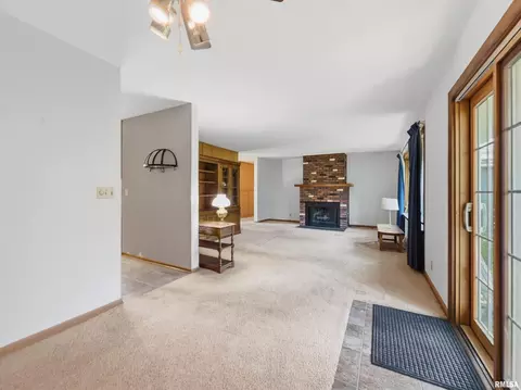 Living - 3 Wilmette Dr, Normal, IL 61761 photo 1 of 5