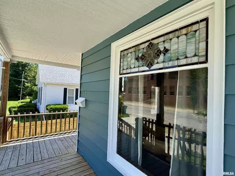 Exterior - 321 W Jefferson St, Macomb, IL 61455 photo 4 of 9
