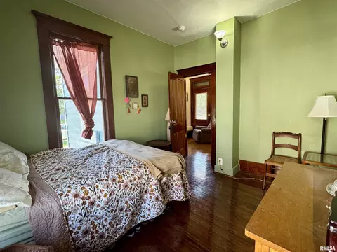 Bedroom - 321 W Jefferson St, Macomb, IL 61455 photo 2 of 3