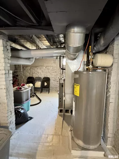 Other - 321 W Jefferson St, Macomb, IL 61455 photo 7 of 10