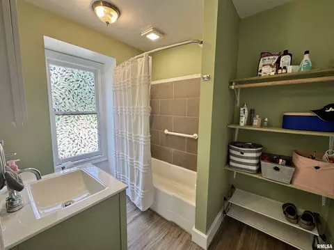 Bath - 321 W Jefferson St, Macomb, IL 61455 photo 1 of 3