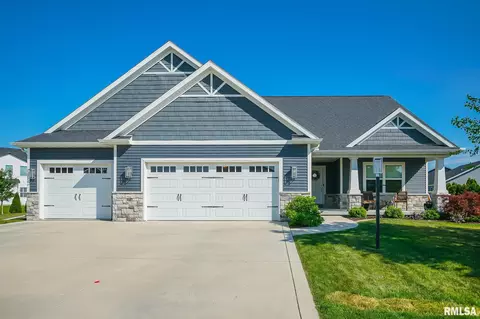 3204 W Pewter Ct, Dunlap, IL 61525