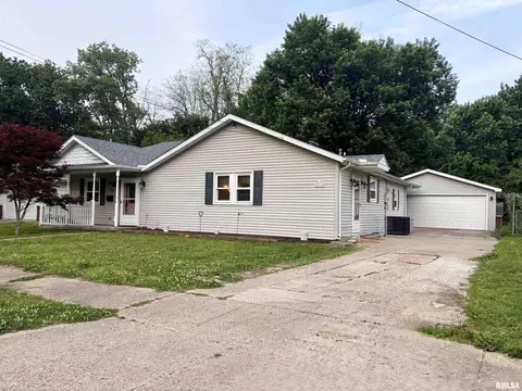 217 Frontenac Rd, Marquette Heights, IL 61554