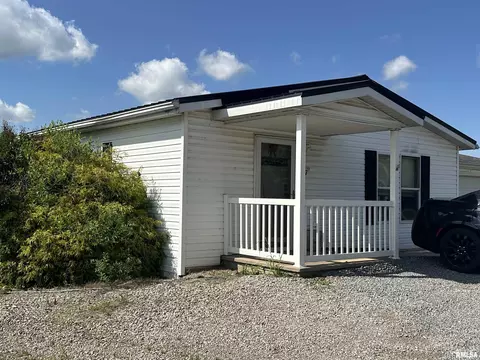 Exterior - 37 Ava Rd, Murphysboro, IL 62966 photo 3 of 4