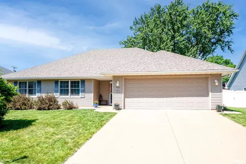 1011 S Johanson Rd, Peoria, IL 61607
