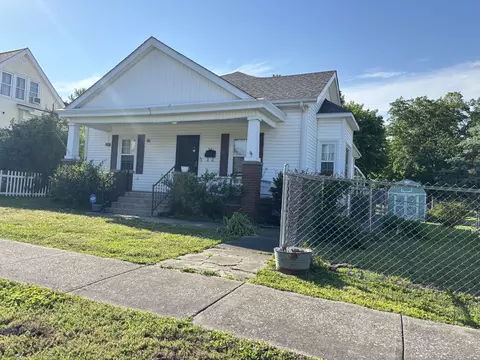 501 Morgan St, Anna, IL 62906 photo 2