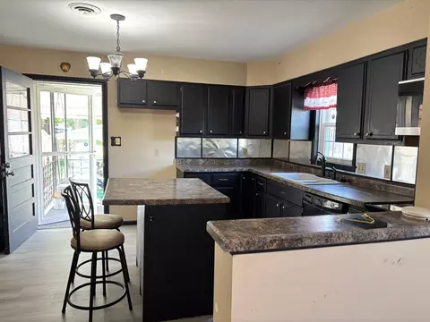 501 Morgan St, Anna, IL 62906 photo 15