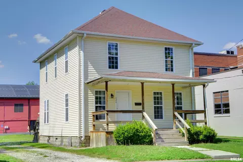 324 W Jefferson St, Macomb, IL 61455