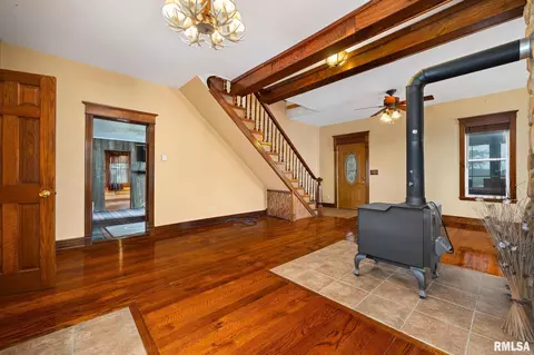 Living - 1014 Bricktown Rd, Lowpoint, IL 61545 photo 2 of 5