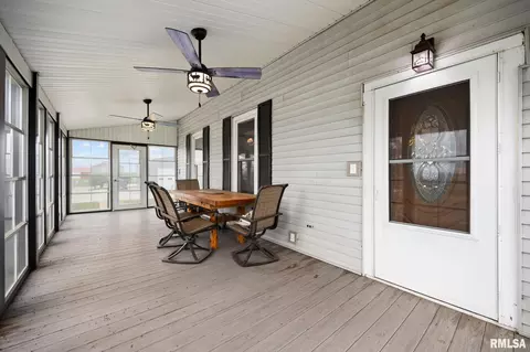 Exterior - 1014 Bricktown Rd, Lowpoint, IL 61545 photo 8 of 14
