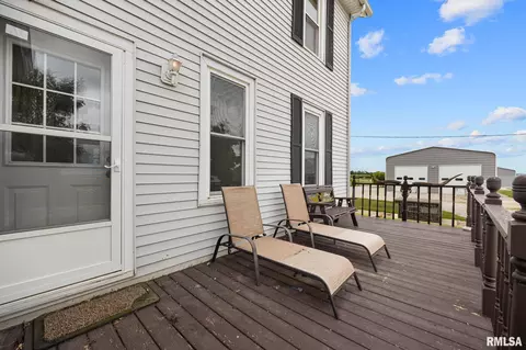 Exterior - 1014 Bricktown Rd, Lowpoint, IL 61545 photo 9 of 14