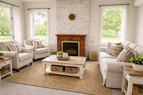 Living - 208 Holly Ter, Anna, IL 62906 photo 6 of 7