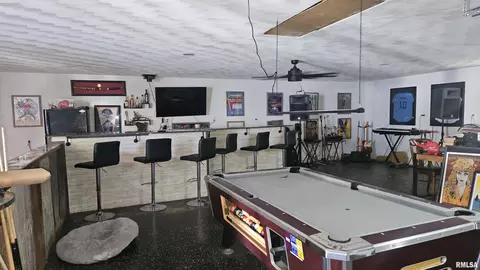 Other - 1055 Elm St, Canton, IL 61520 photo 3 of 12