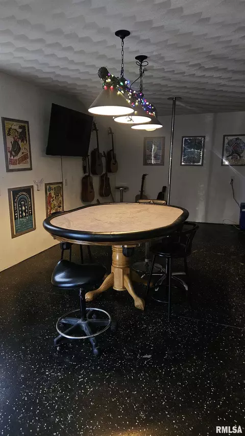 Other - 1055 Elm St, Canton, IL 61520 photo 6 of 12