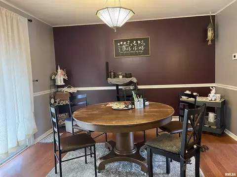 Dining - 217 Apple Ln, Anna, IL 62906 photo 1 of 2
