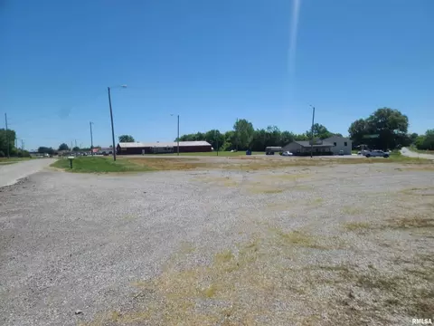 3305 E Vienna St, Anna, IL 62906 photo 6