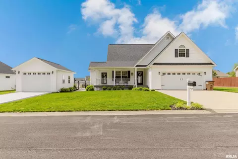 1109 Glory Ln, Marion, IL 62959