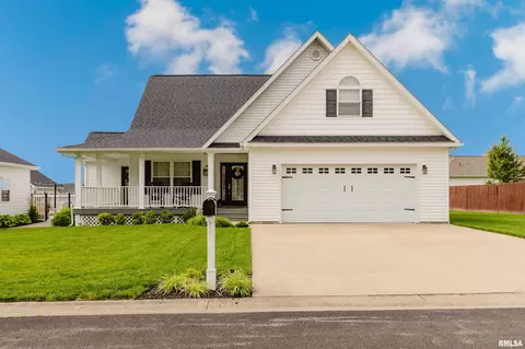 Exterior - 1109 Glory Ln, Marion, IL 62959 photo 5 of 5