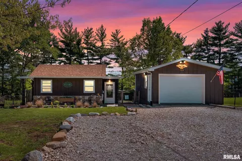 1918 E Princeton St, Peoria, IL 61614