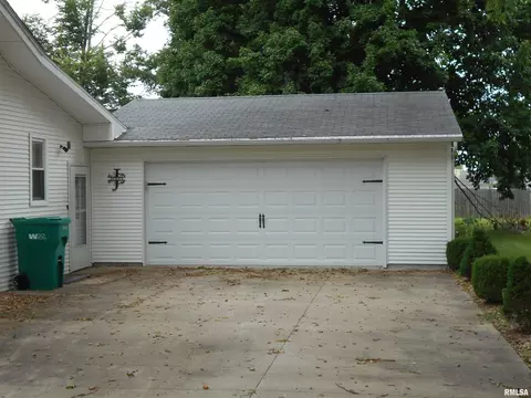 Exterior - 220 E Main St, Good Hope, IL 61438 photo 2 of 11