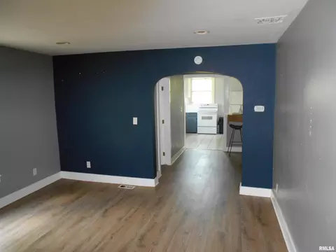 Entry Way - 281 E Mechanic St, Ipava, IL 61441 photo 1 of 1