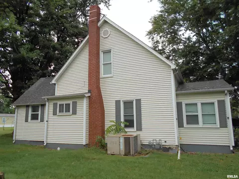 Exterior - 281 E Mechanic St, Ipava, IL 61441 photo 5 of 5
