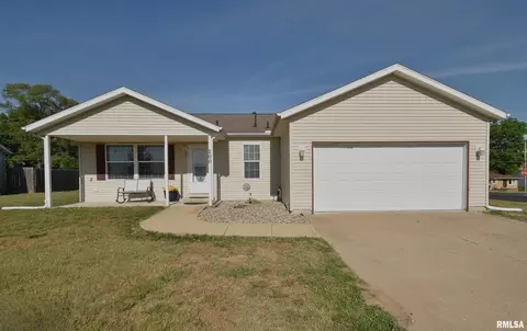 200 N Columbus St, North Pekin, IL 61554