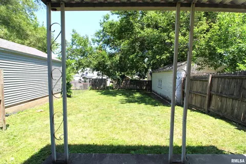 Other - 721 E Seneca Pl, Peoria, IL 61603 photo 4 of 5