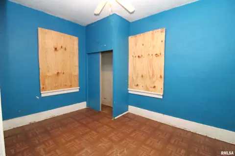Bedroom - 721 E Seneca Pl, Peoria, IL 61603 photo 6 of 6