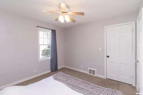 Bedroom - 905 Eldridge St, Washington, IL 61571 photo 3 of 7