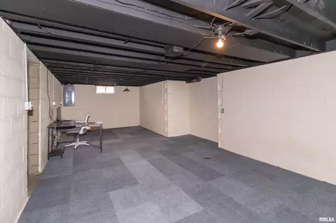 Other - 905 Eldridge St, Washington, IL 61571 photo 10 of 11
