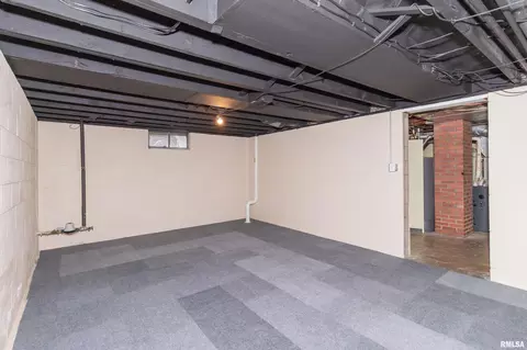 Other - 905 Eldridge St, Washington, IL 61571 photo 9 of 11