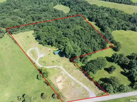 710 N Old Marion Rd, Goreville, IL 62939
