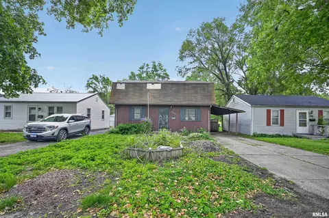 2720 S College St, Springfield, IL 62704