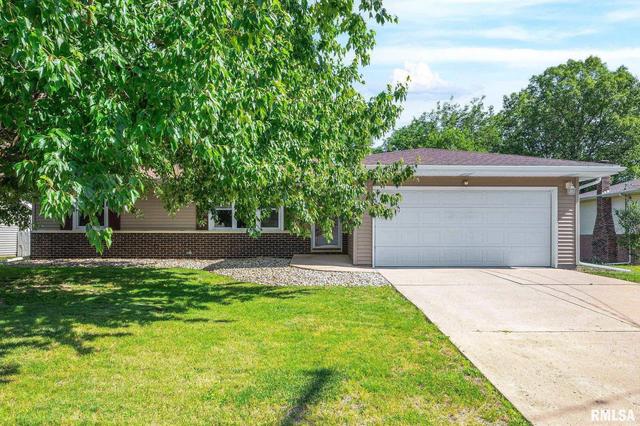 109 Pebble Ct, East Peoria, IL 61611