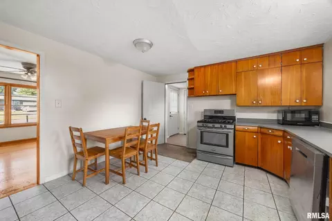 Kitchen - 511 W Smith St, Roanoke, IL 61561 photo 3 of 4