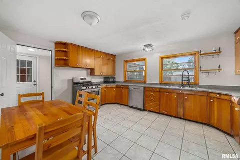 Kitchen - 511 W Smith St, Roanoke, IL 61561 photo 1 of 4