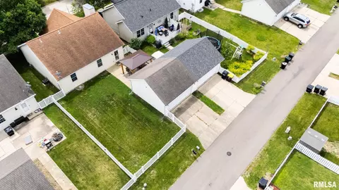 View/Area - 916 Drayton St, Normal, IL 61761 photo 5 of 7