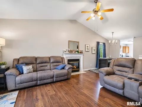 Other - 916 Drayton St, Normal, IL 61761 photo 1 of 13