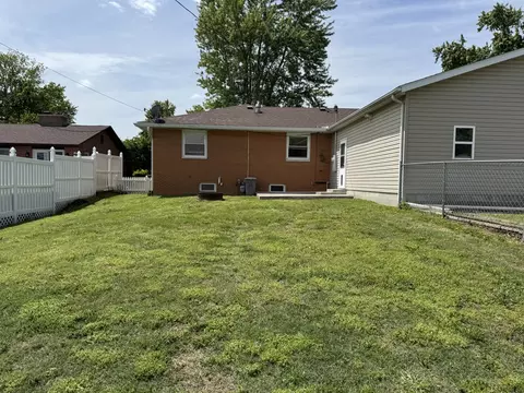 Exterior - 100 Belcher Dr, Anna, IL 62906 photo 6 of 7