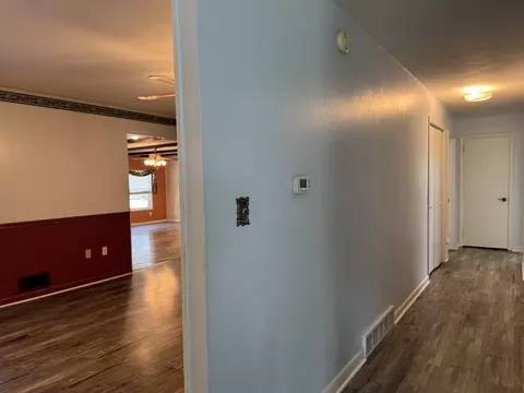 Entry Way - 100 Belcher Dr, Anna, IL 62906 photo 1 of 2