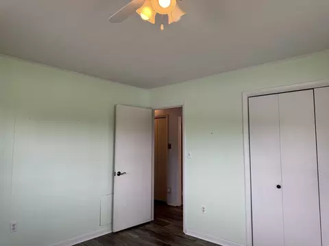 Bedroom - 100 Belcher Dr, Anna, IL 62906 photo 5 of 8