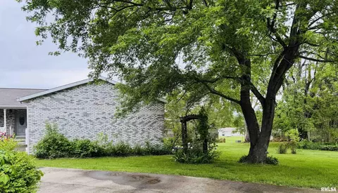 Exterior - 111 Stork St, Anna, IL 62906 photo 11 of 11
